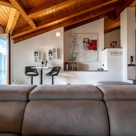 Apartament Al *